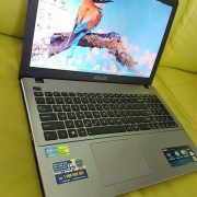 bán laptop cũ Asus X550C giá rẻ tại Gò Vấp