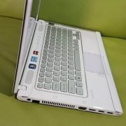 Laptop-cu-Sony-Vaio-VPCFG-4