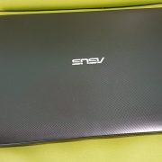 laptop-cu-asus-X555LA-2